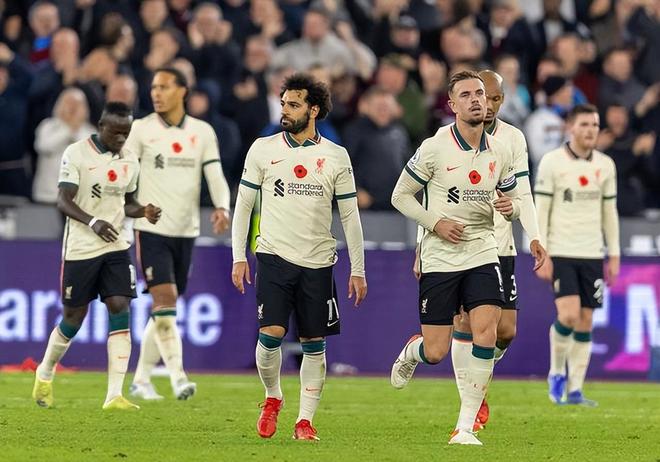 开幕雷击，巴萨队史上首次开场仅6分钟便2球落后