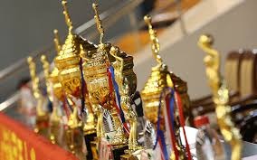 火箭110-105击败森林狼 球员评价：2人优秀，7人及格，戴维森低迷