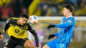 卢克·肖对曼联为其办300场仪式感到尴尬，不确定是否必要